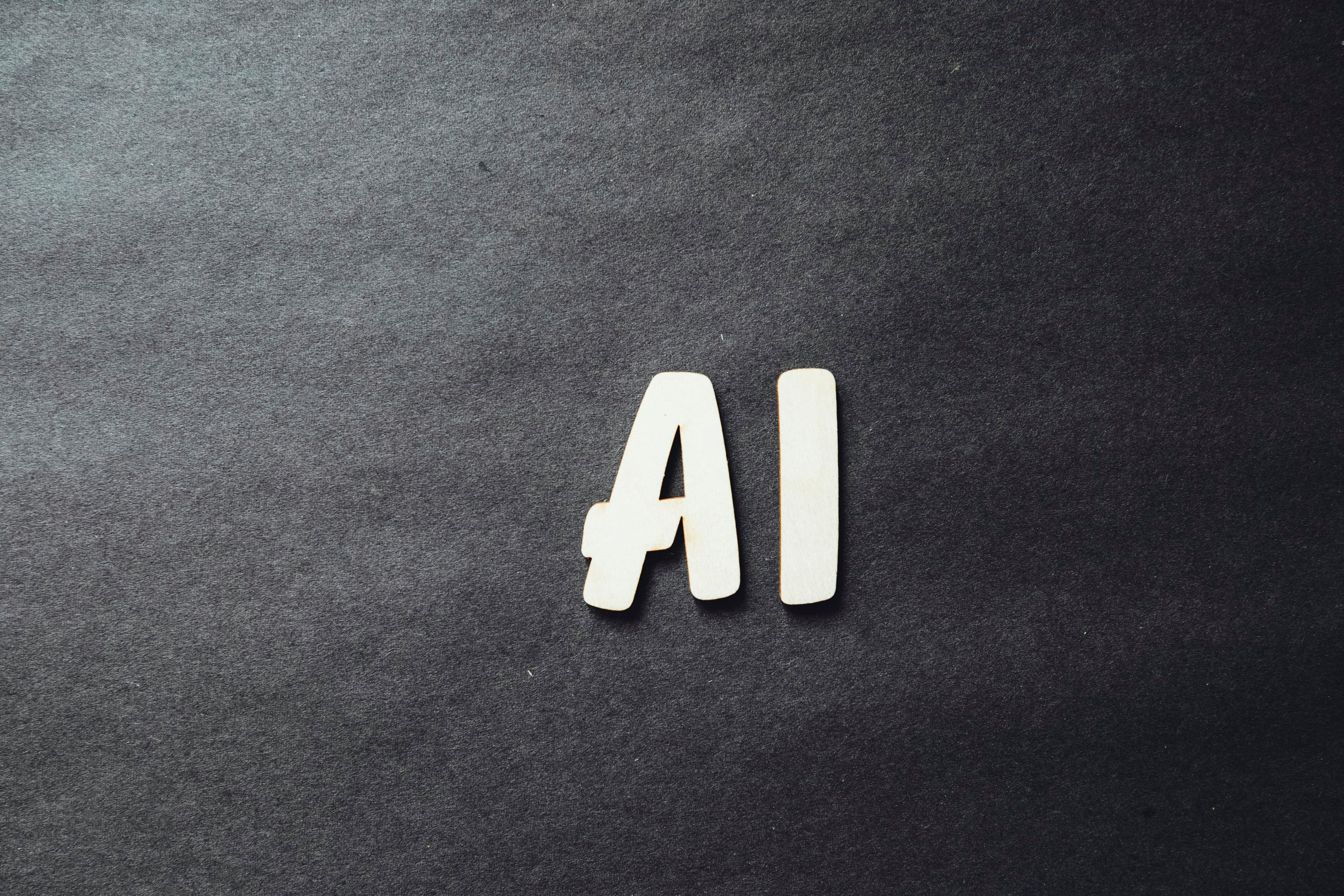 What AI Reveals About Financial Analyst Arguments