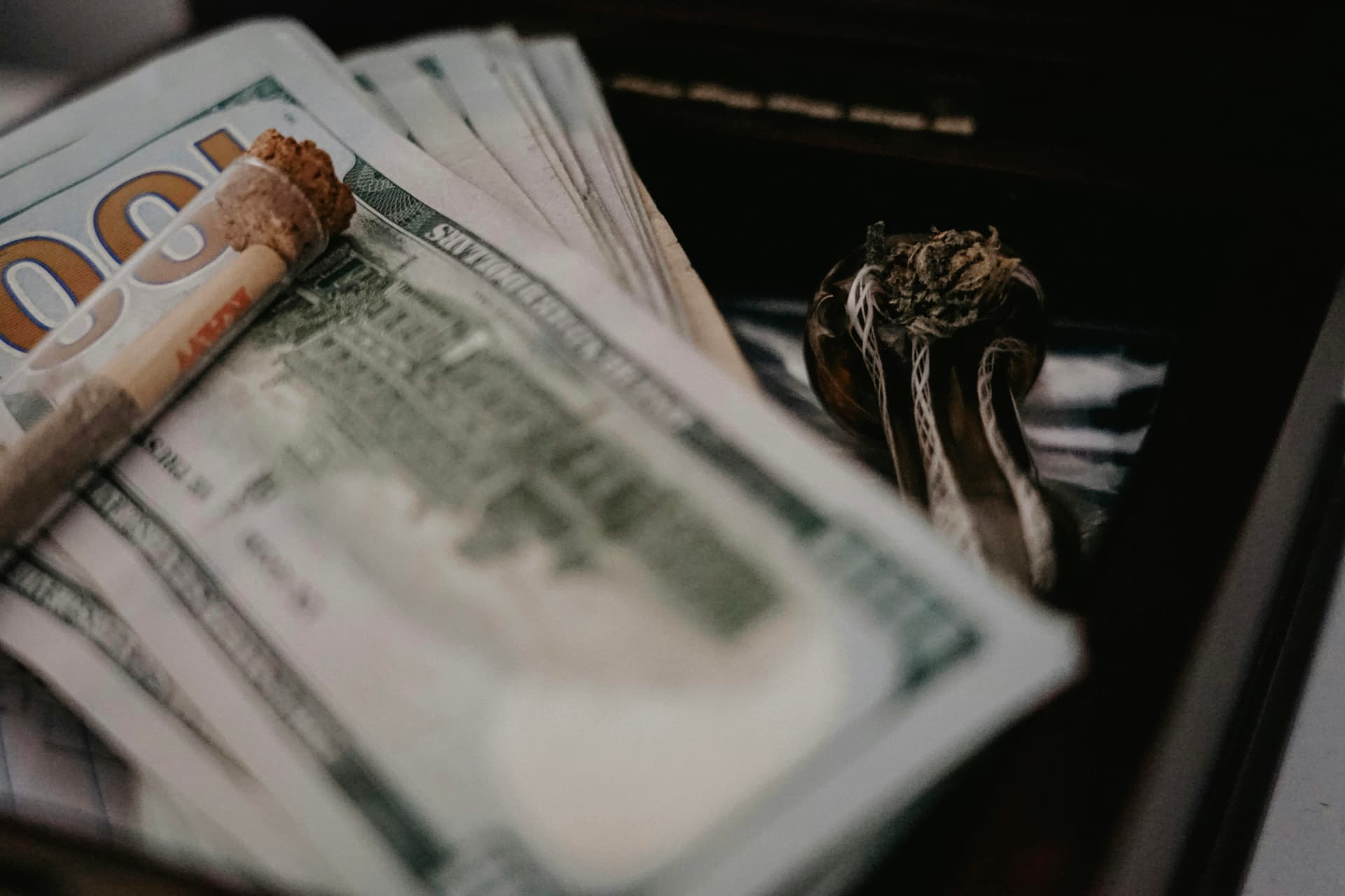 How to Handle Student Loans After Graduation